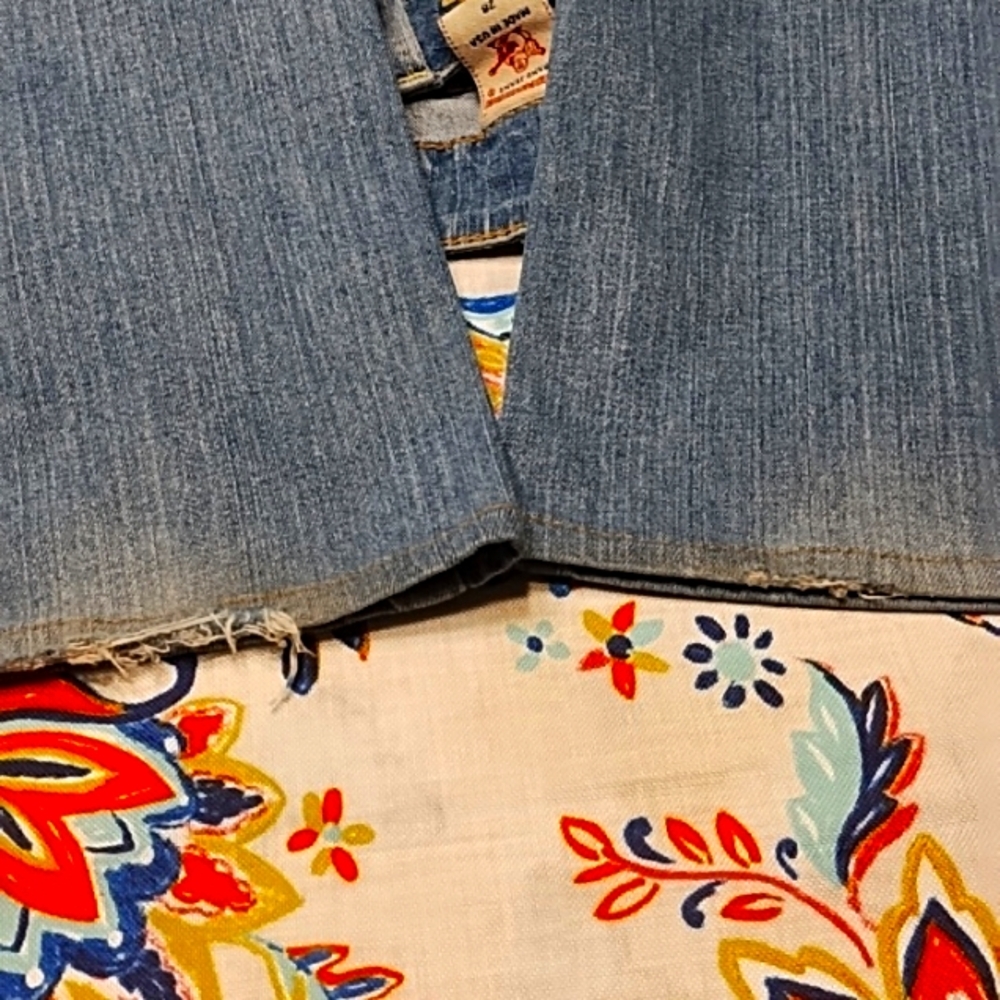 True Religion Sz 28 Jeans - Picture 5 of 5